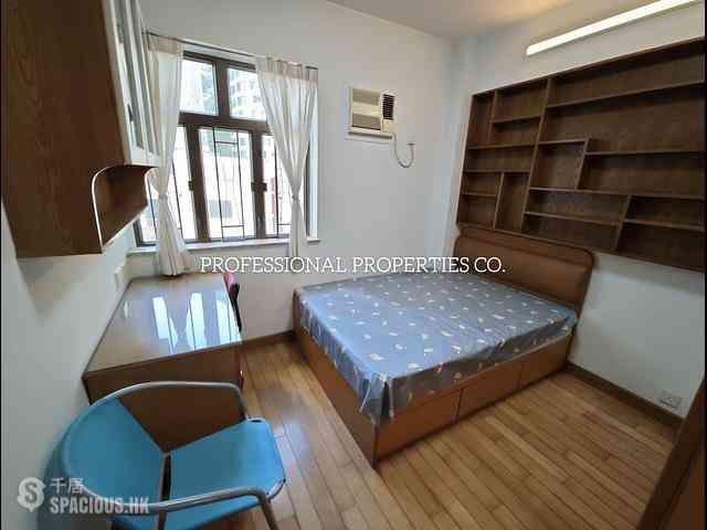Stubbs Road - Miramar Villa 07