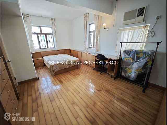 Stubbs Road - Miramar Villa 08