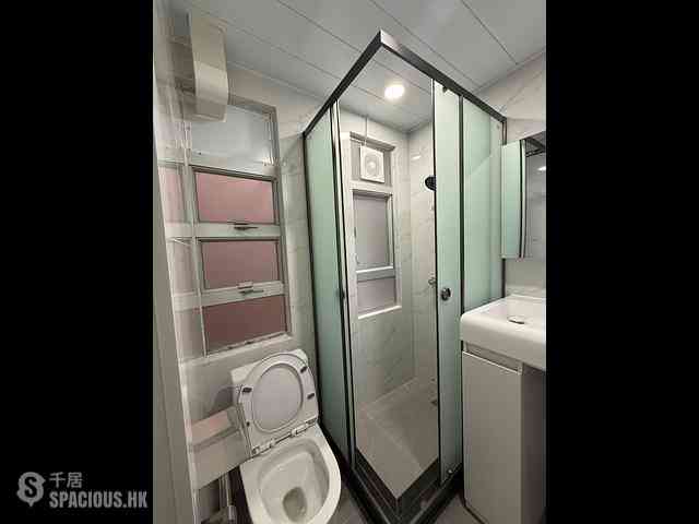 Mong Kok - Kin Wong Mansion Phase 2 01