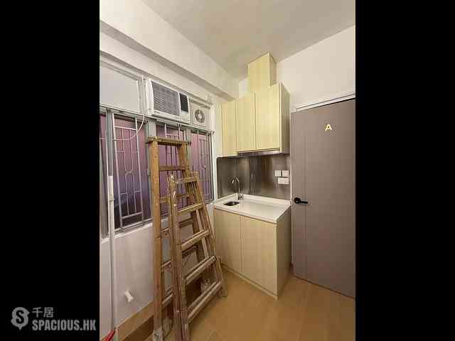 Mong Kok - Kin Wong Mansion Phase 2 02