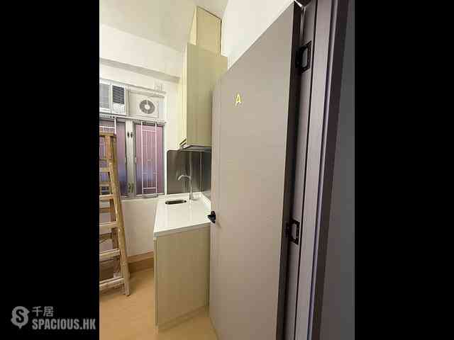 Mong Kok - Kin Wong Mansion Phase 2 03