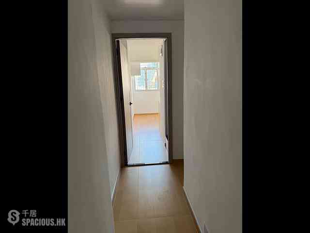 Mong Kok - Kin Wong Mansion Phase 2 08
