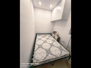 Mong Kok - Kin Wong Mansion Phase 2 09
