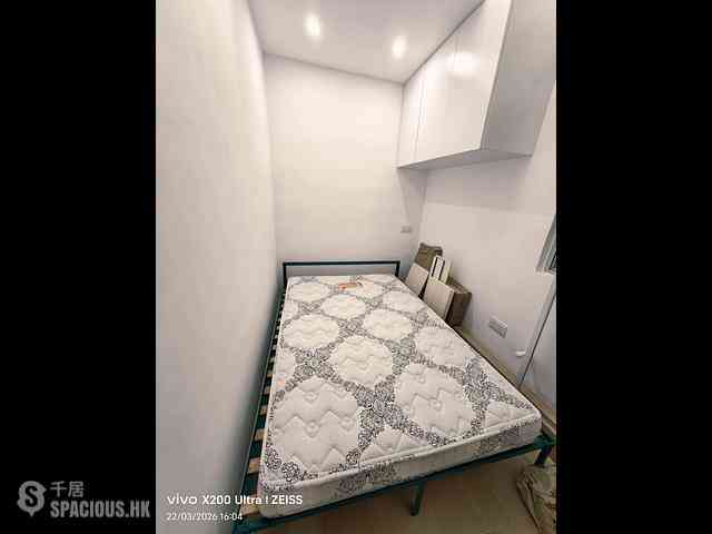 Mong Kok - Kin Wong Mansion Phase 2 09