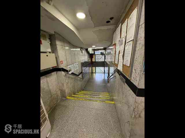 Mong Kok - Kin Wong Mansion Phase 2 12