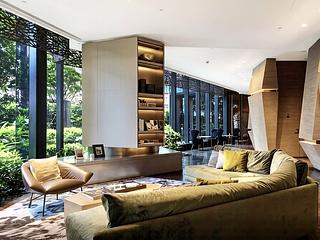 Mid Levels West - Alassio 13