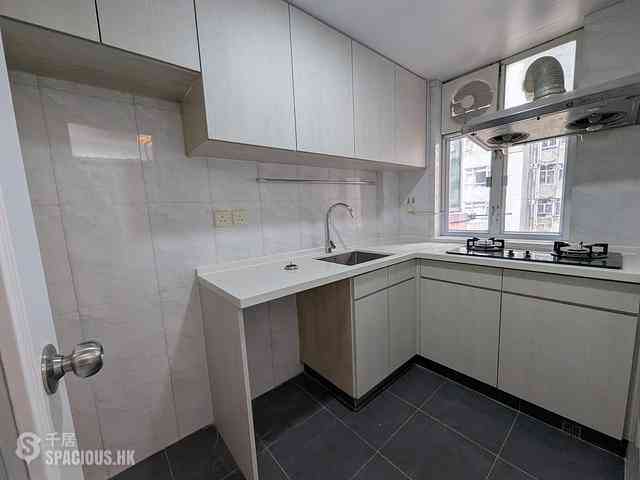 North Point - Luen Wo Apartments 03