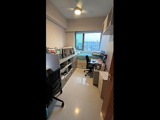 Yau Ma Tei - Parc Palais Block 9 07