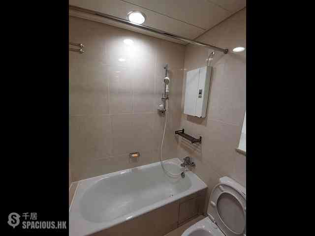 Wan Chai - The Zenith Phase 1 Block 2 06
