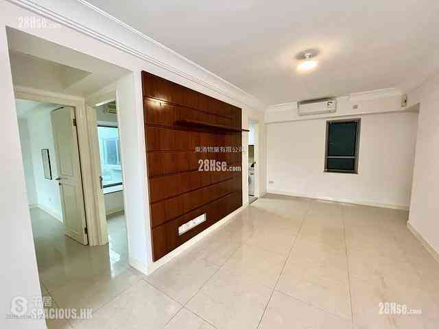 Tung Chung - Caribbean Coast Phase 2 Albany Cove Tower 7 01