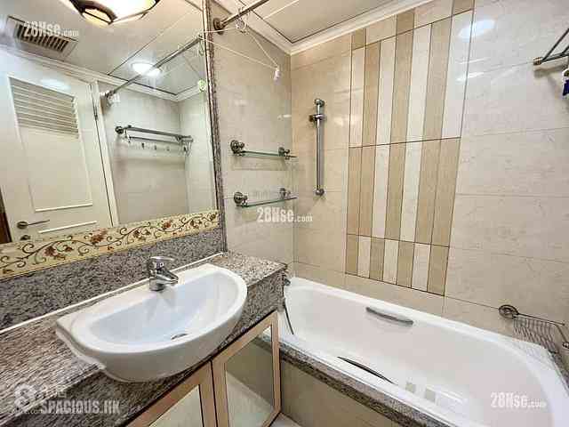 Tung Chung - Caribbean Coast Phase 2 Albany Cove Tower 7 09