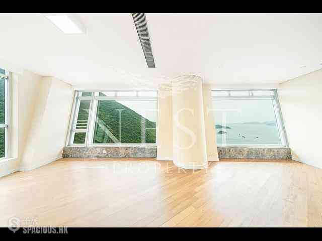 Repulse Bay - The Lily 10