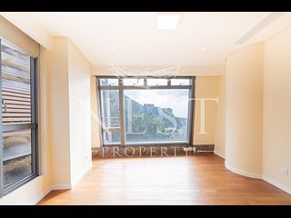 Repulse Bay - The Lily 15