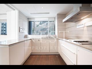 Repulse Bay - The Lily 16