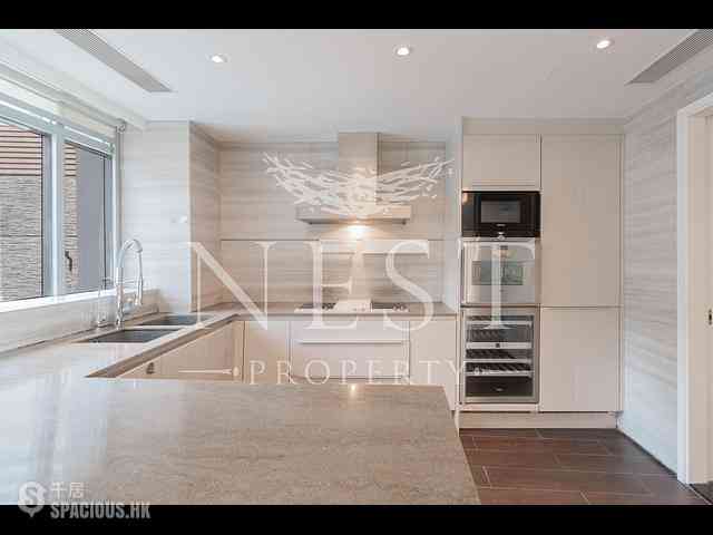 Repulse Bay - The Lily 20