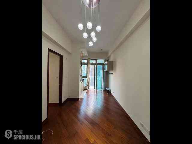Wan Chai - The Avenue Phase 2 01