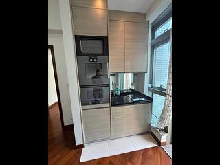 Wan Chai - The Avenue Phase 2 02