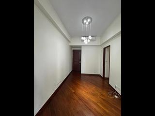 Wan Chai - The Avenue Phase 2 03