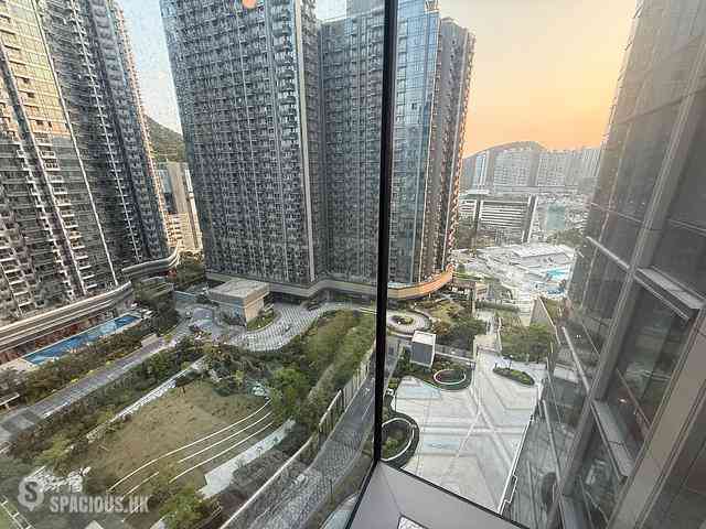 Wong Chuk Hang - The Southside Phase 3B Blue Coast Tower 2B 03