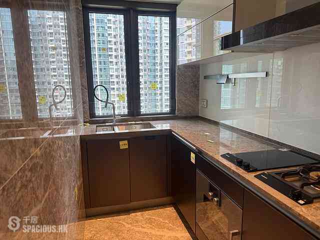 Wong Chuk Hang - The Southside Phase 3B Blue Coast Tower 2B 08