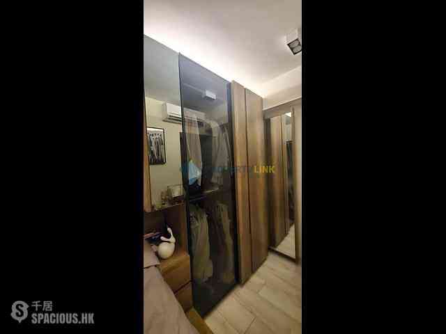 Sai Ying Pun - Centre Place 09