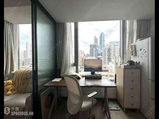 Tai Kok Tsui - L・Living 23 02