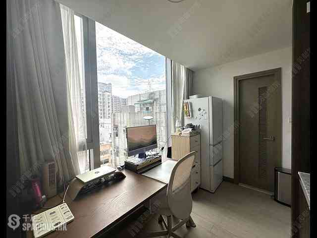 Tai Kok Tsui - L・Living 23 06