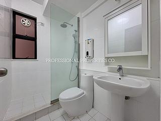 Mid Levels Central - Elegant Terrace 05