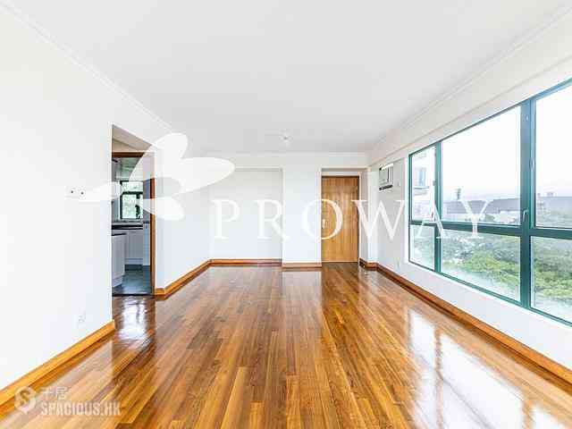 Stanley - Stanley Beach Villa 02