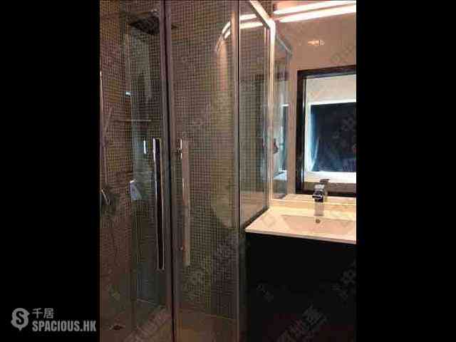 Kennedy Town - Serene Court 06