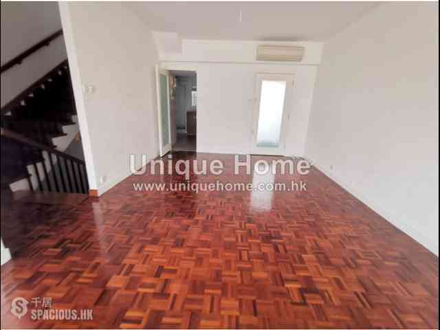 Chung Hom Kok - 30-36, Horizon Drive 05