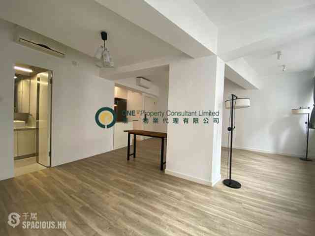 Sai Ying Pun - Sun Luen Building 03