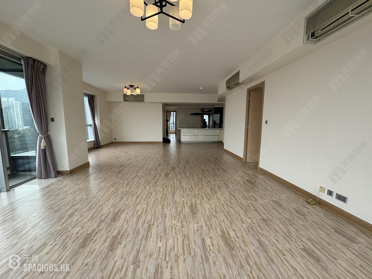 Wong Chuk Hang - Marinella 01