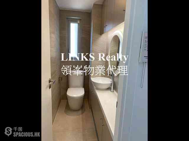 Mid Levels Central - Borrett Mansions 14