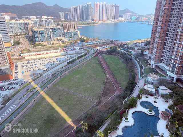 Tiu Keng Leng - Ocean Shores Phase 3 Block 17 01