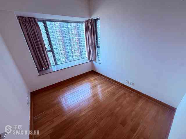 Tiu Keng Leng - Ocean Shores Phase 3 Block 17 03