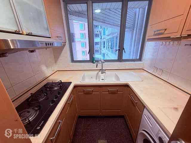 Tiu Keng Leng - Ocean Shores Phase 3 Block 17 05