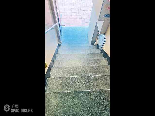 Causeway Bay - Yee Wah Mansion 13
