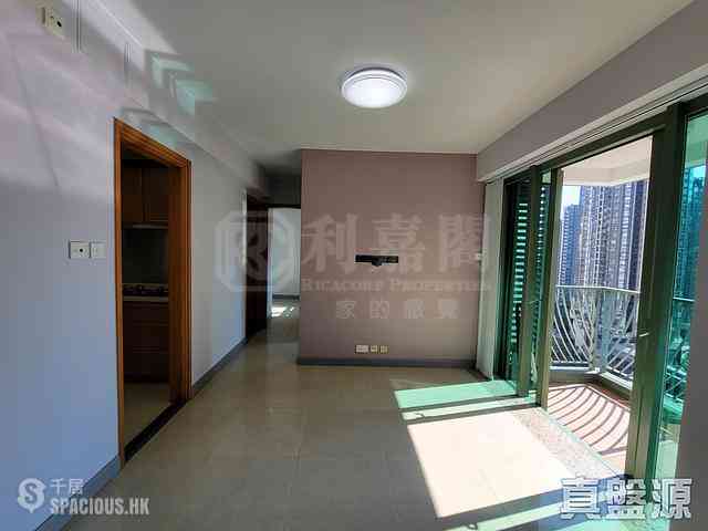 Tseung Kwan O - The Grandiose Block 2 02