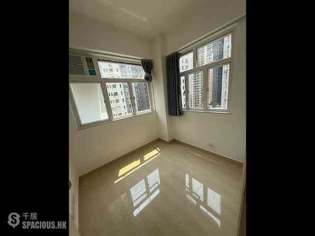 Sai Ying Pun - Samtoh Building 04