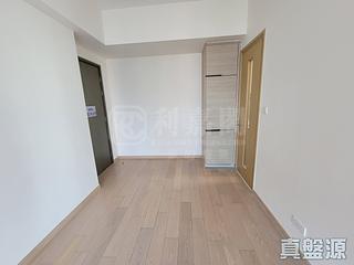 Tseung Kwan O - Twin Peaks Block 2 04
