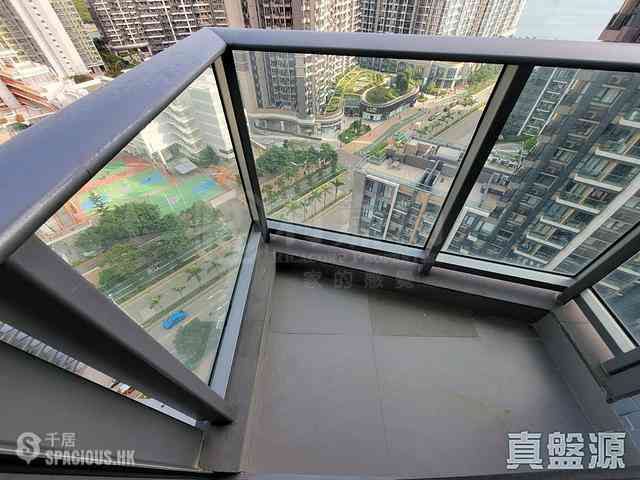 Tseung Kwan O - Twin Peaks Block 2 07