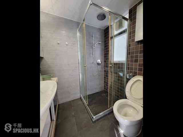 Wan Chai - Phoenix Court Block 3 26