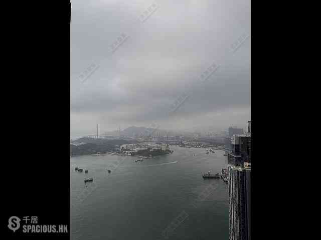 Tai Kok Tsui - One Silversea 01