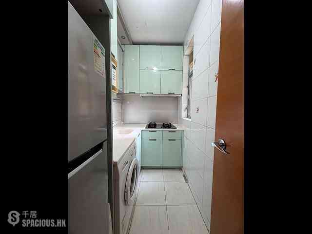 Tung Chung - Coastal Skyline Phase 1 Block 3 05