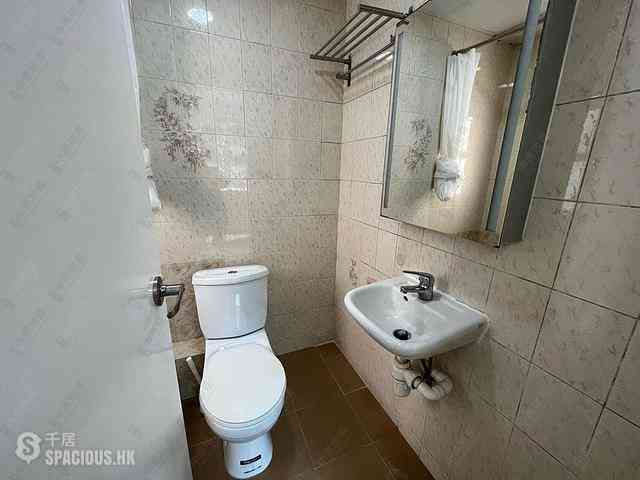 Wan Chai - Phoenix Court Block 2 13