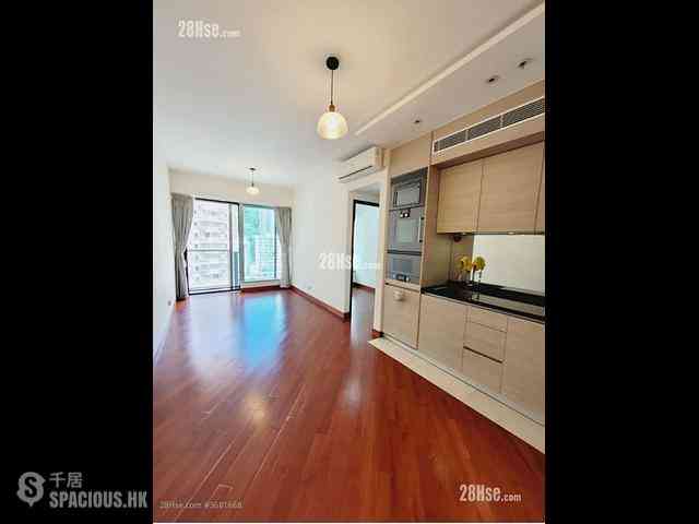 Wan Chai - The Avenue Phase 1 Block 5 07