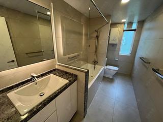 Mid Levels Central - Borrett Mansions 18