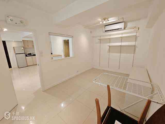 Sheung Wan - 8-10, Mercer Street 01