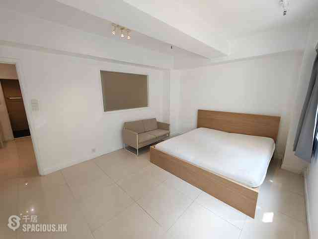 Sheung Wan - 8-10, Mercer Street 06
